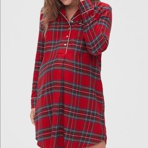 Gap Maternity Red Flannel Gown, Size smal